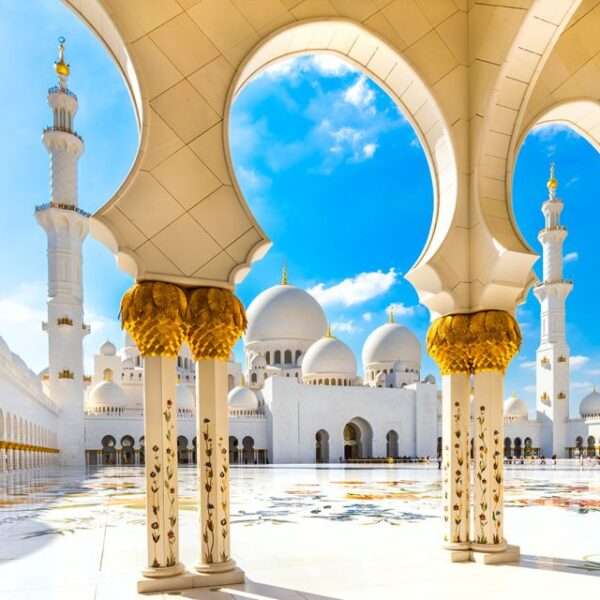 Abu dhabi City Tour with Sheikh Zayed Mosque